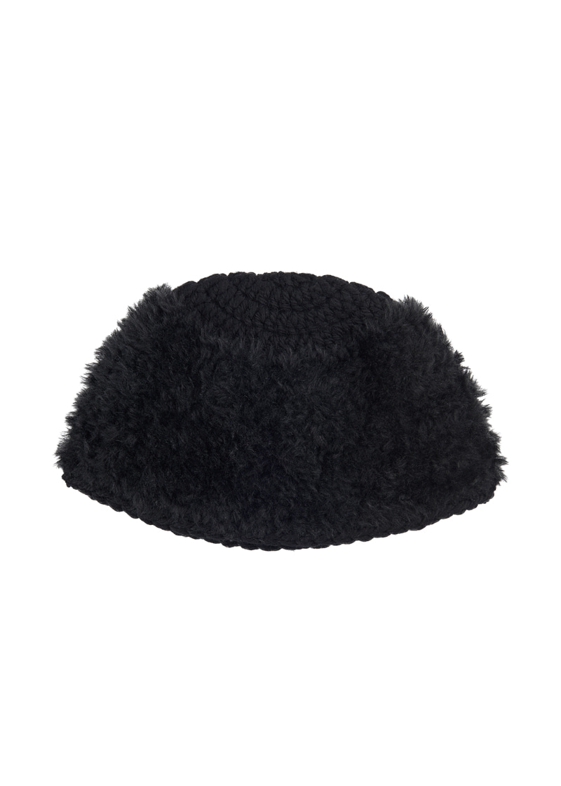 Shapka hat (Black)