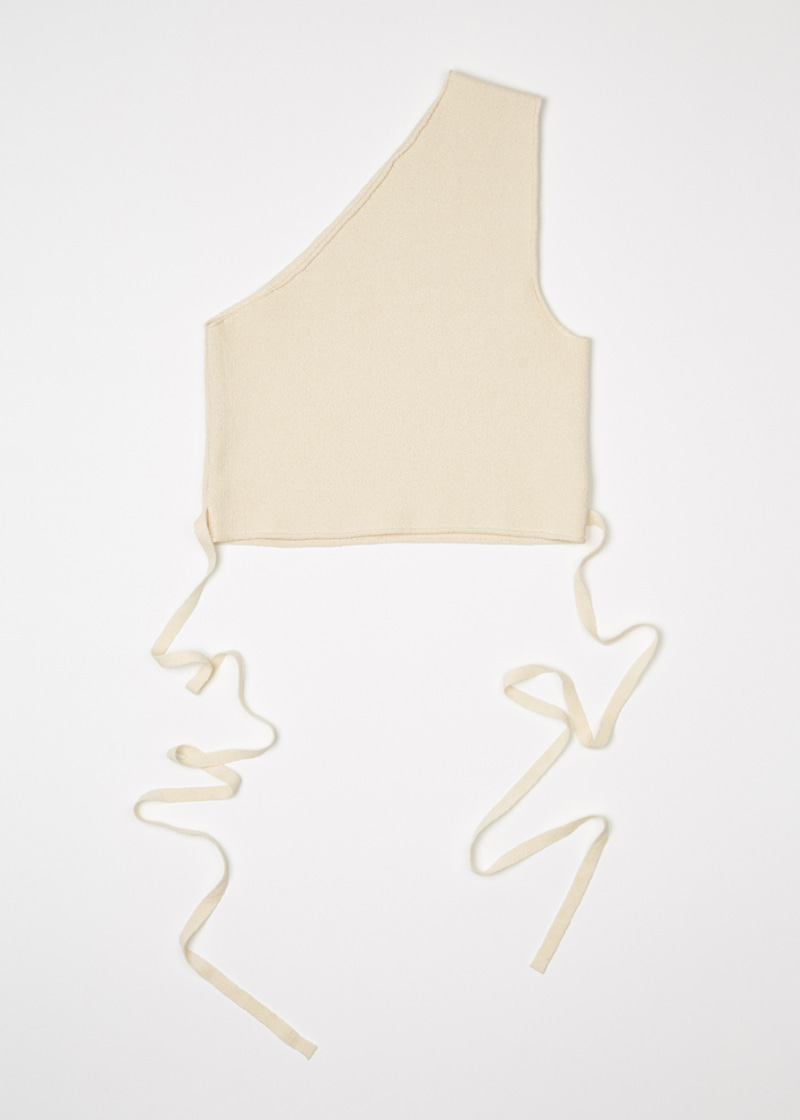 CUT-OUT TOP IN IVORY