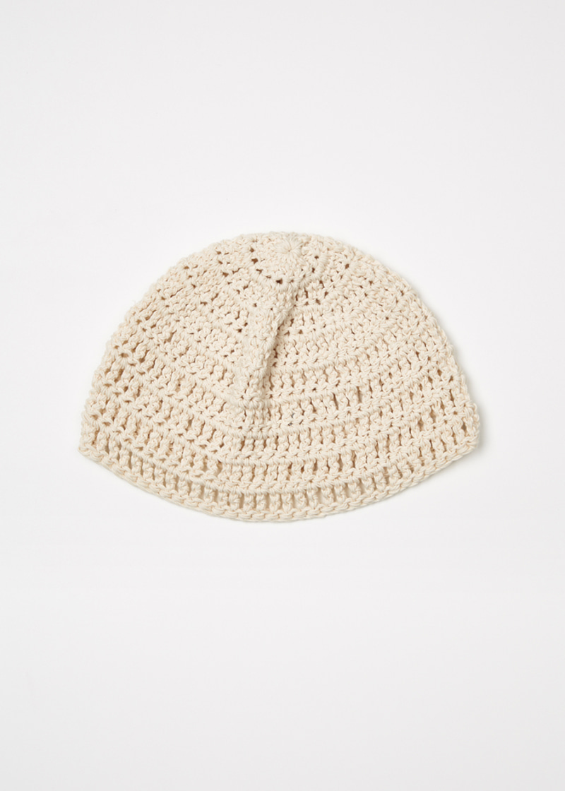 REVERSIBLE BEANIE IN IVORY