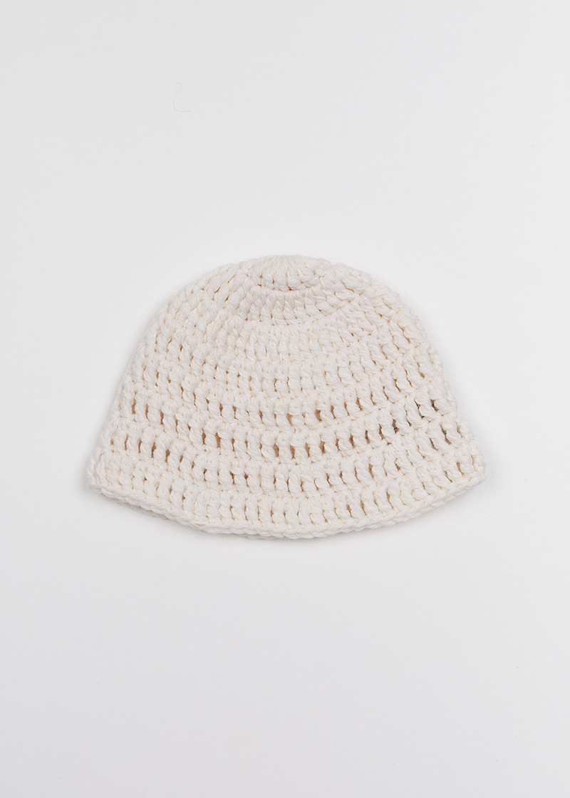 MIXED TEXTURE BUCKET HAT IN IVORY