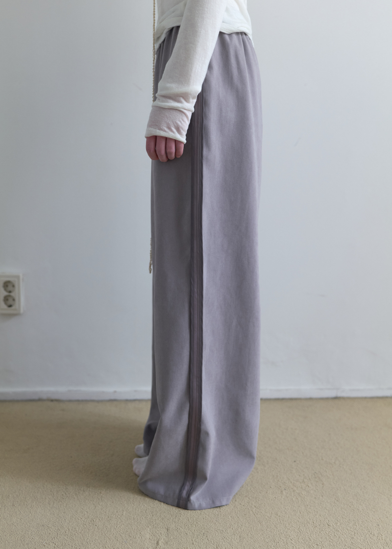 OUT SEAM WIDE PANTS IN GREY KHAKI